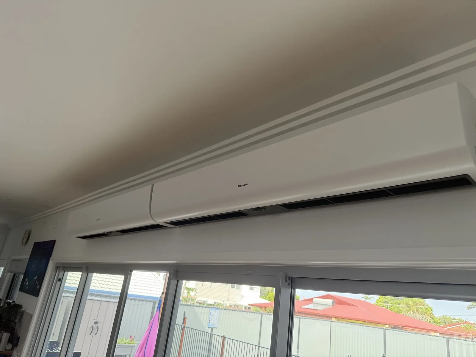 Air curtain unit